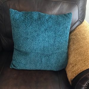 Pier 1 blue decorative pillow